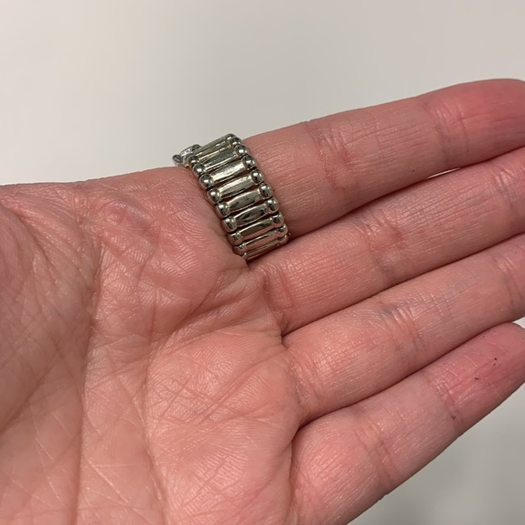 Red Earring & Ring Set - Picture 5 of 10